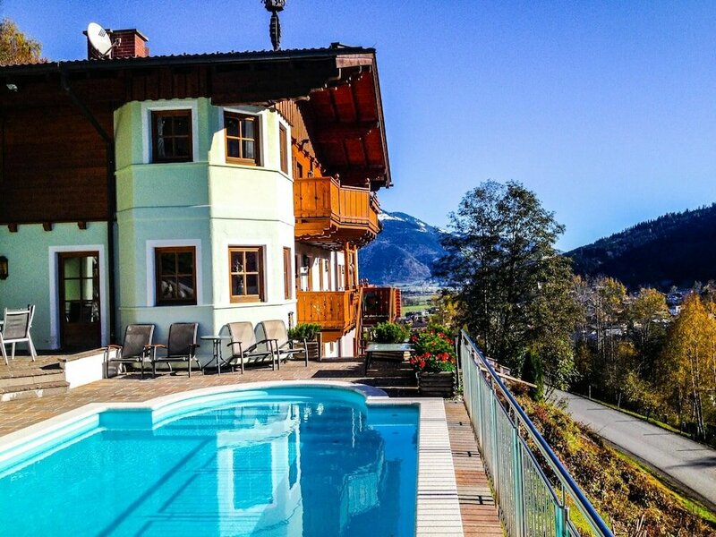 Гостиница Landhaus Lodges Kaprun - Thomas в Капруне