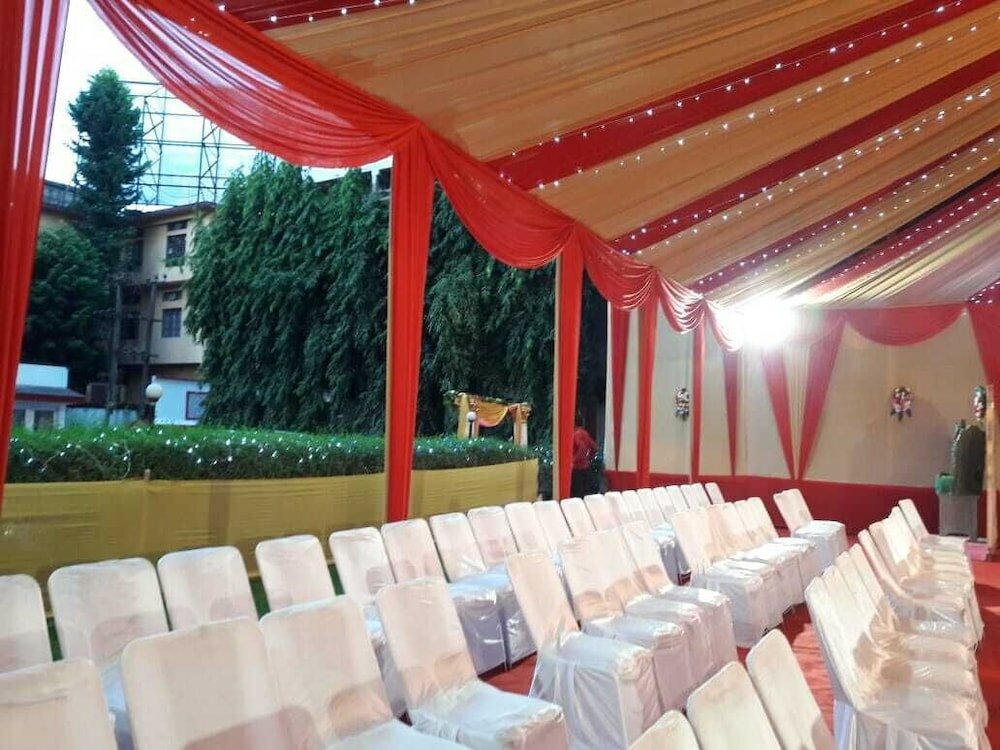 Фото Hotel Ambarish