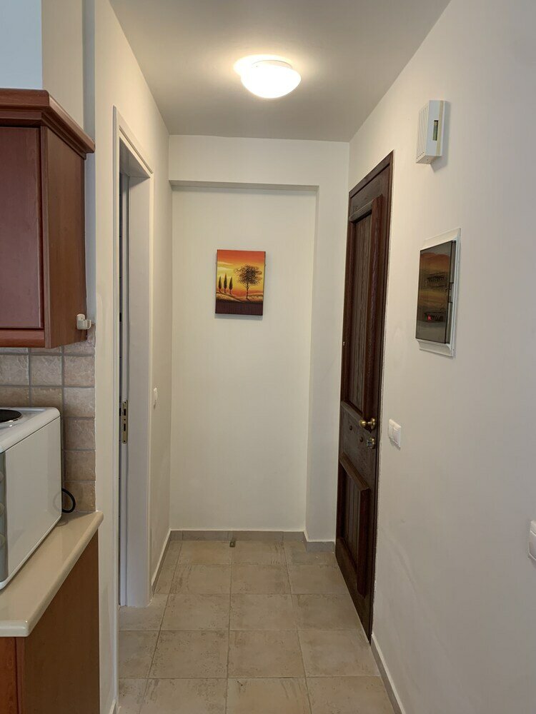 Фото 3-Bedroom Apartment on Beach Cassiopeia