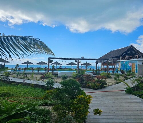 Гостиница La Perla Beach Resort