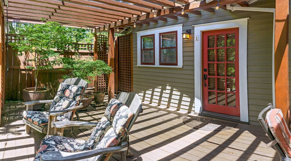 Фото A Cowslip's Belle Inn