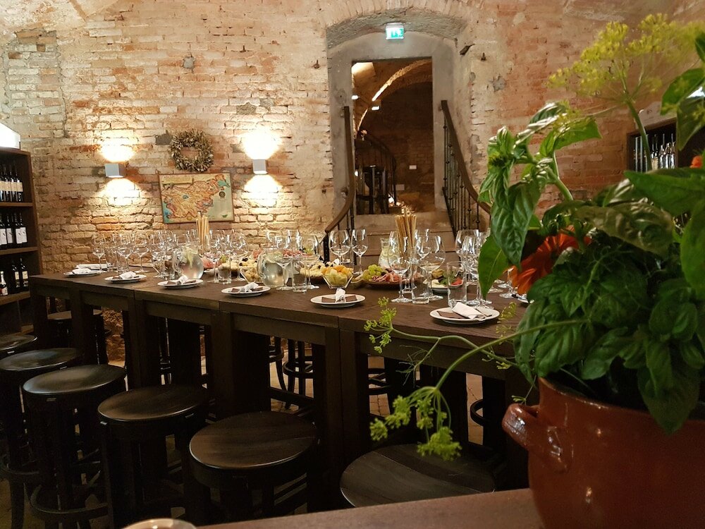 Фото Hotel Mitra