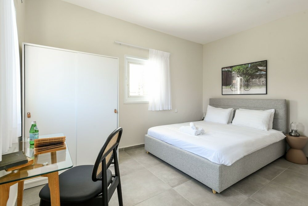 Фото Spacious & Bright 3br Apt with City View