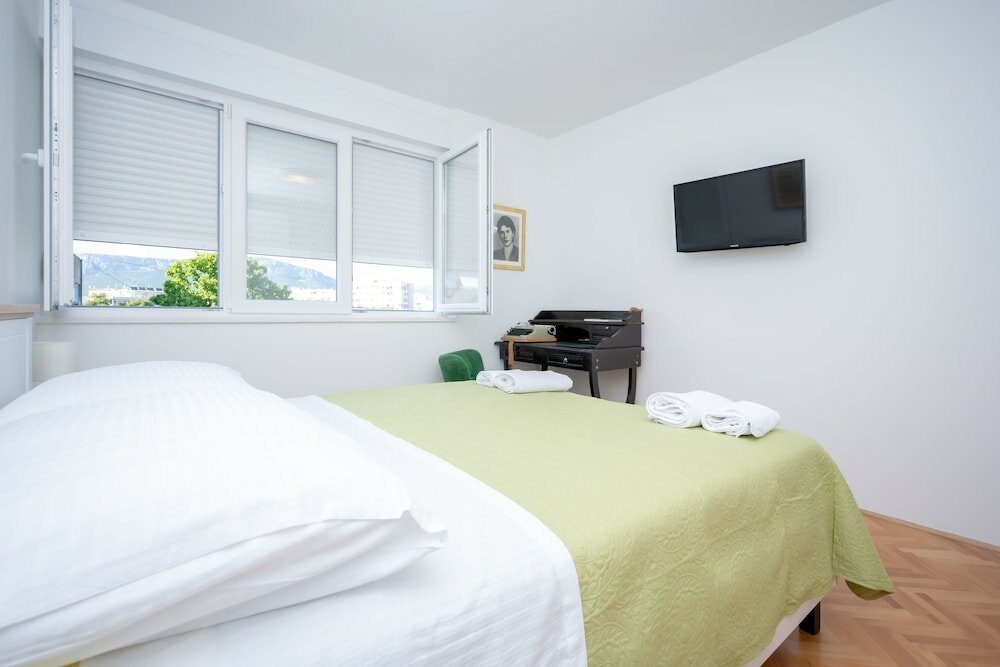 Фото Billie Holiday apartment with balcony