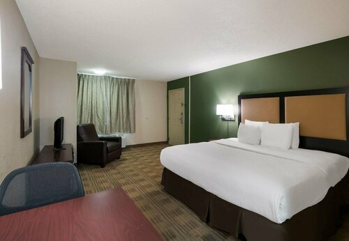Гостиница MainStay Suites Knoxville - Cedar Bluff в Оук-Ридж