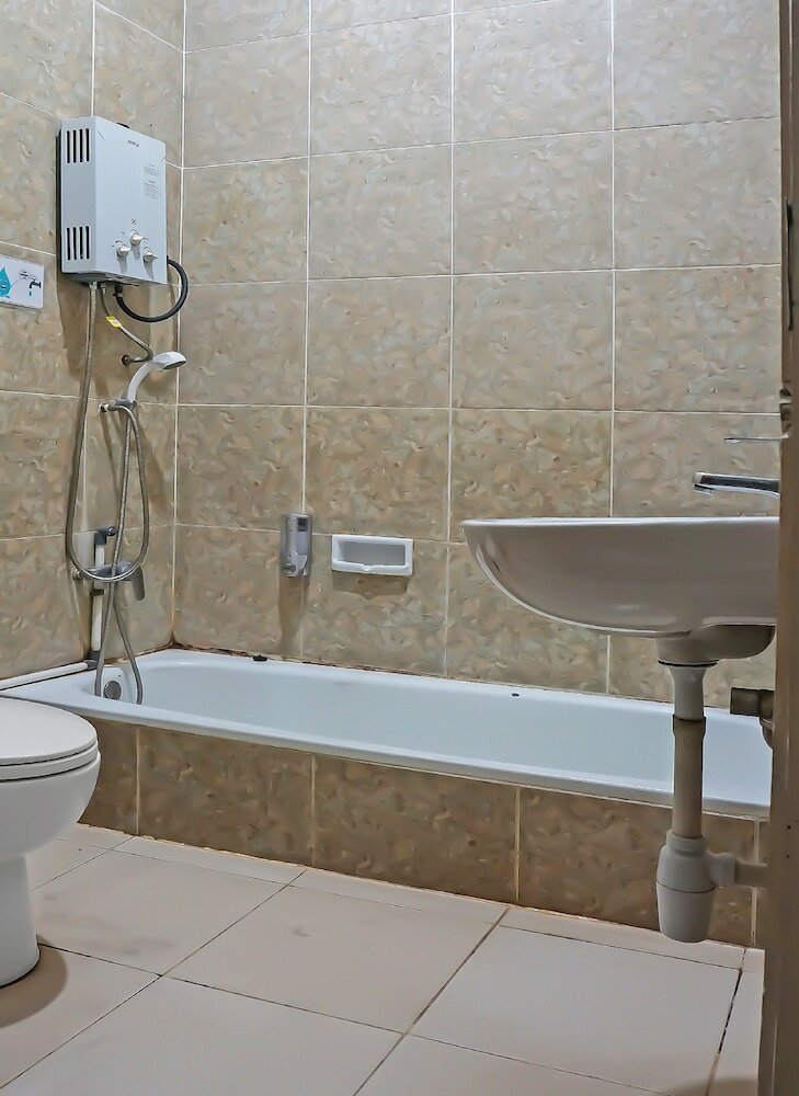 Фото Super Oyo 92134 Bogor Guest House Syariah