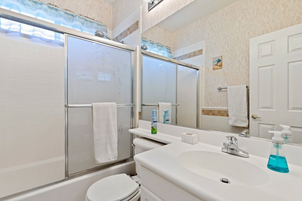 Фото Citrus and Waterfall