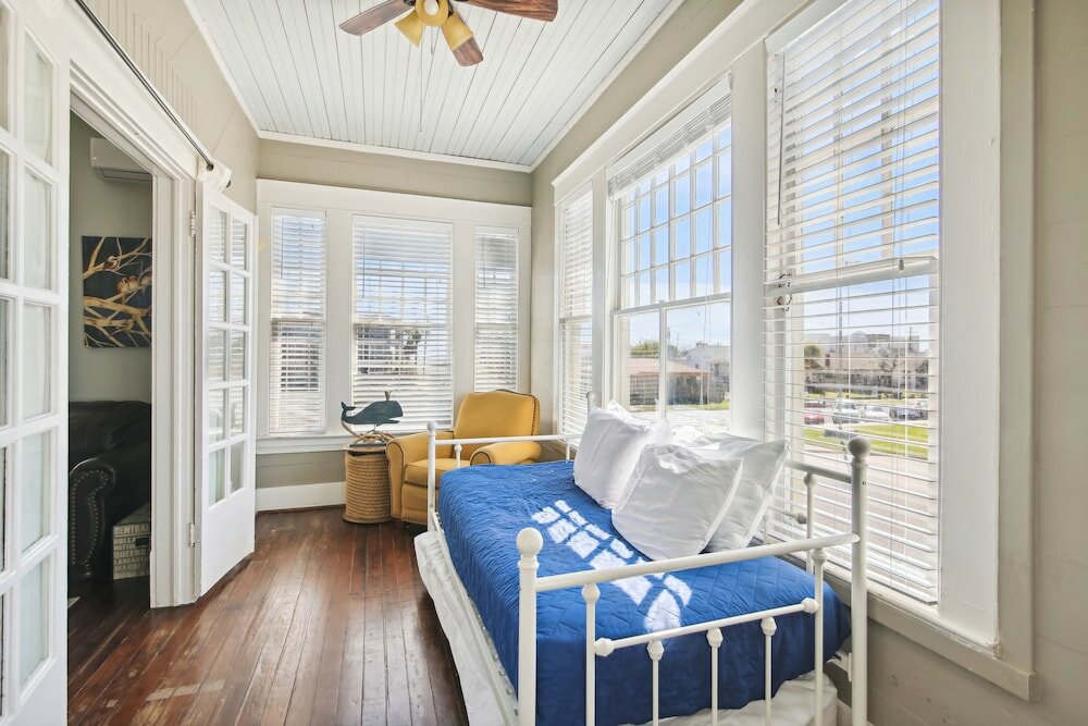 Фото The Big Kahuna Top