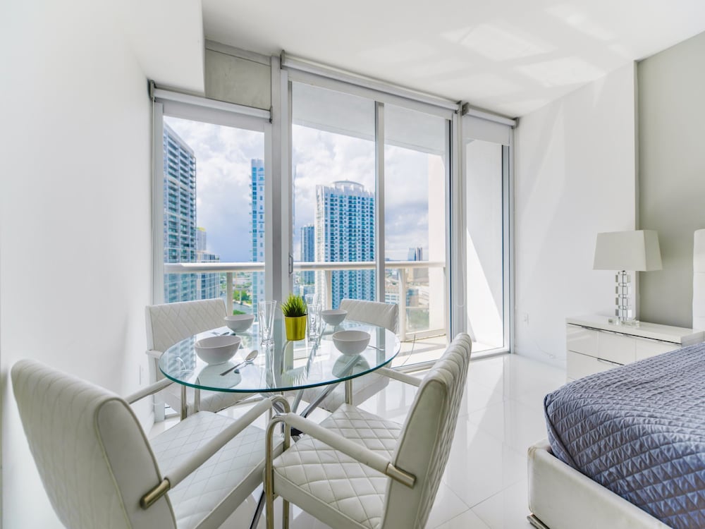 Фото Icon Tower 3