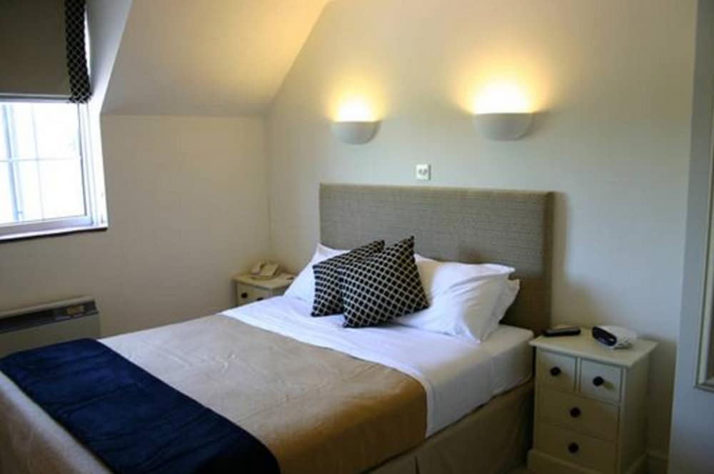 Фото The Peacock Country Inn