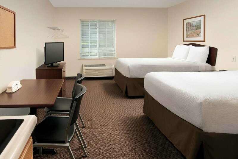 Гостиница WoodSpring Suites Kansas City Mission