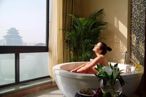 Гостиница New Century Grand Hotel Kaifeng в Кайфыне
