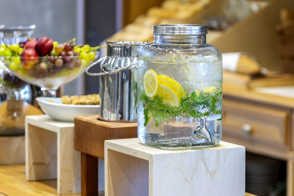 Фото Anemi Hotel & Suites