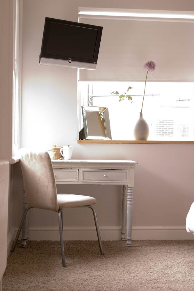 Фото The Oriental - Guest House