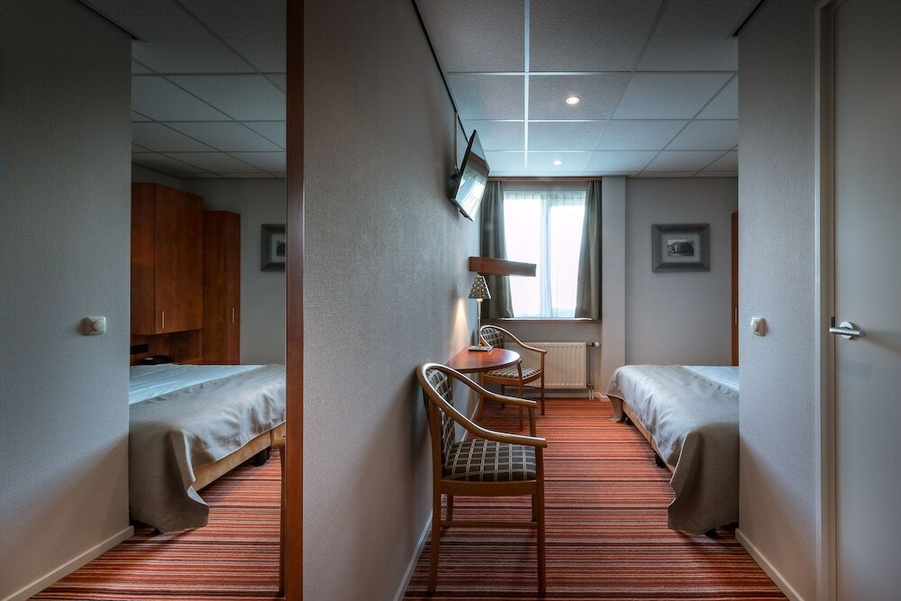 Фото Hotel Restaurant De Zwaan