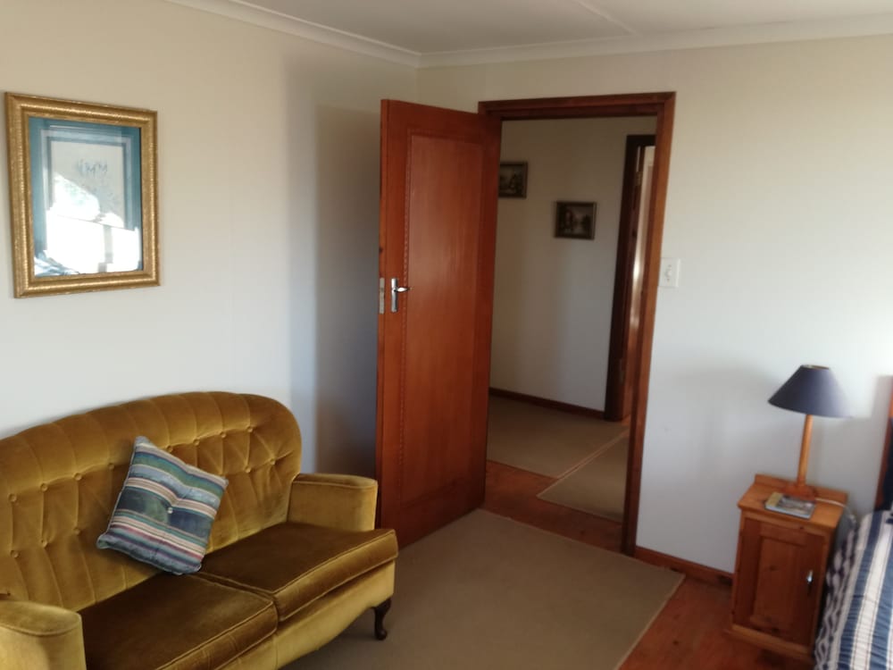 Фото Duck and Doolittle