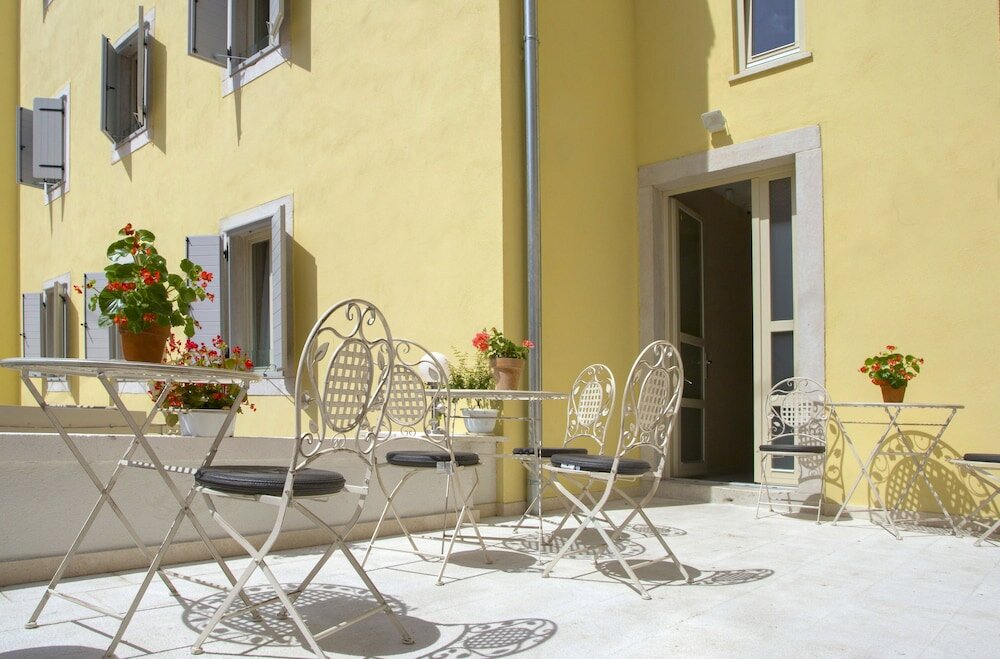 Фото Aspalathos Residence