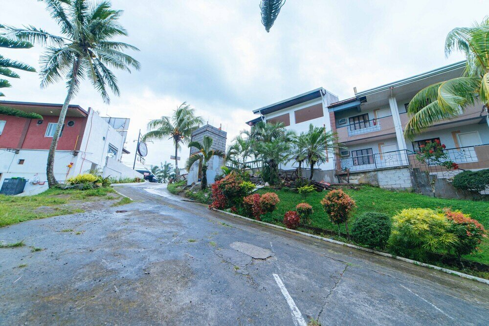 Фото RedDoorz @ City Market Tagaytay