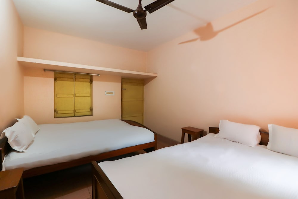 Фото Spot On 49047 Shree Chaitanya Math Bhakti Villas