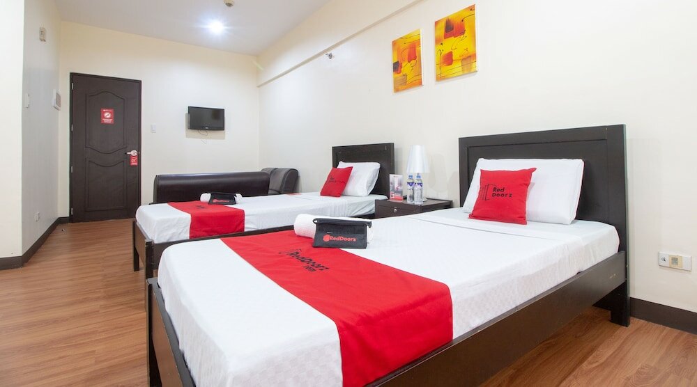 Фото RedDoorz near SM Manila