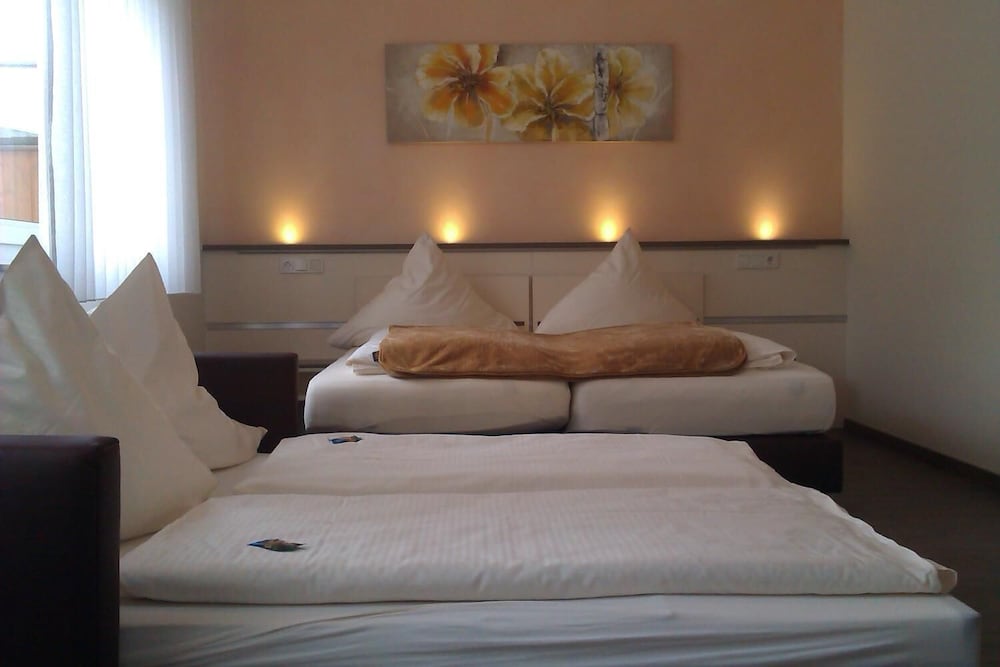 Фото Central Hotel Garni