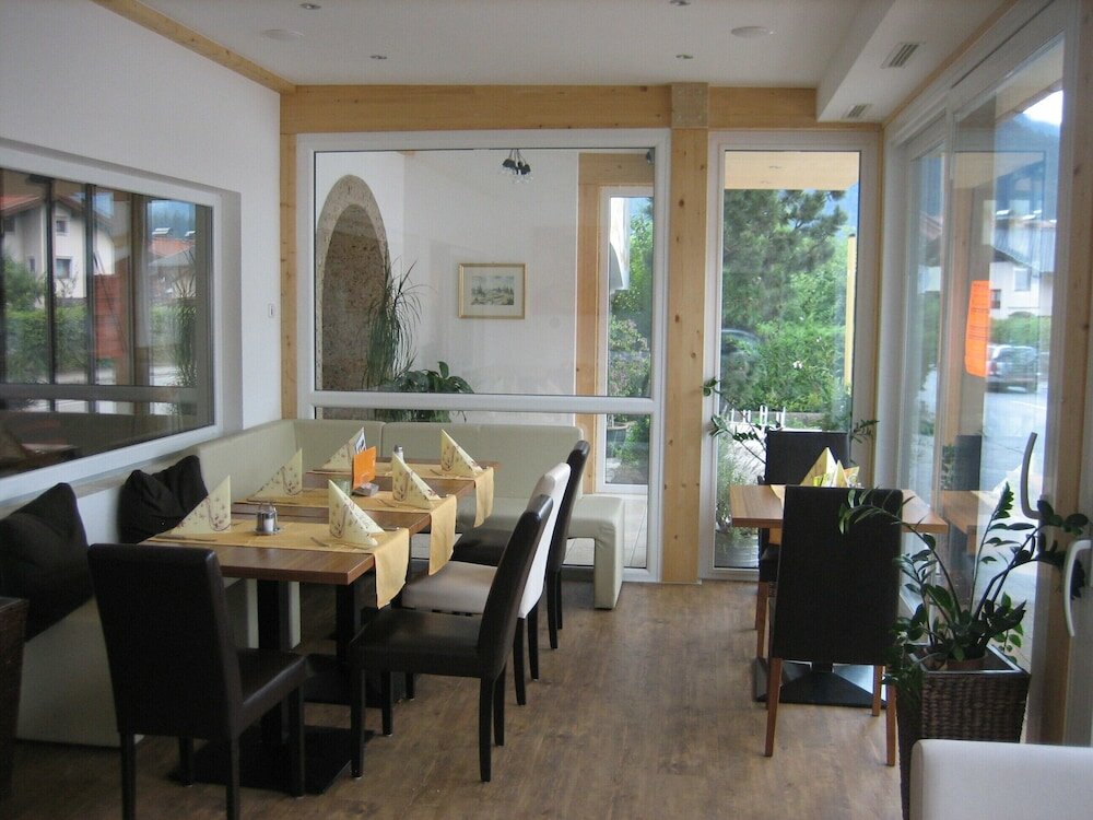 Фото Hotel Jagdhof