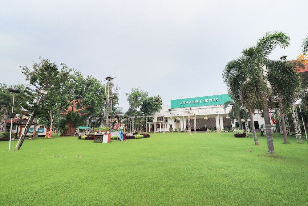 Фото Oyo 60162 City Club & Hotels