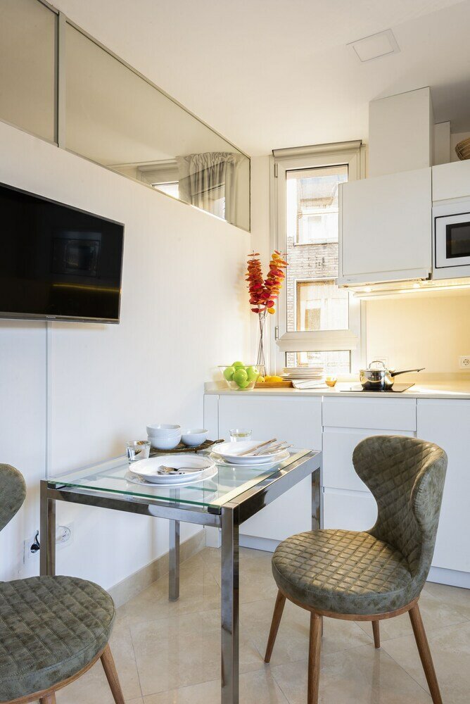 Фото Brand New Apartment With Terrace, Prime Location - Murillo