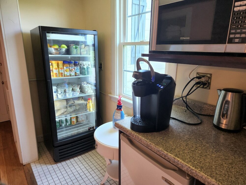 Фото Valcour Inn & Boathouse