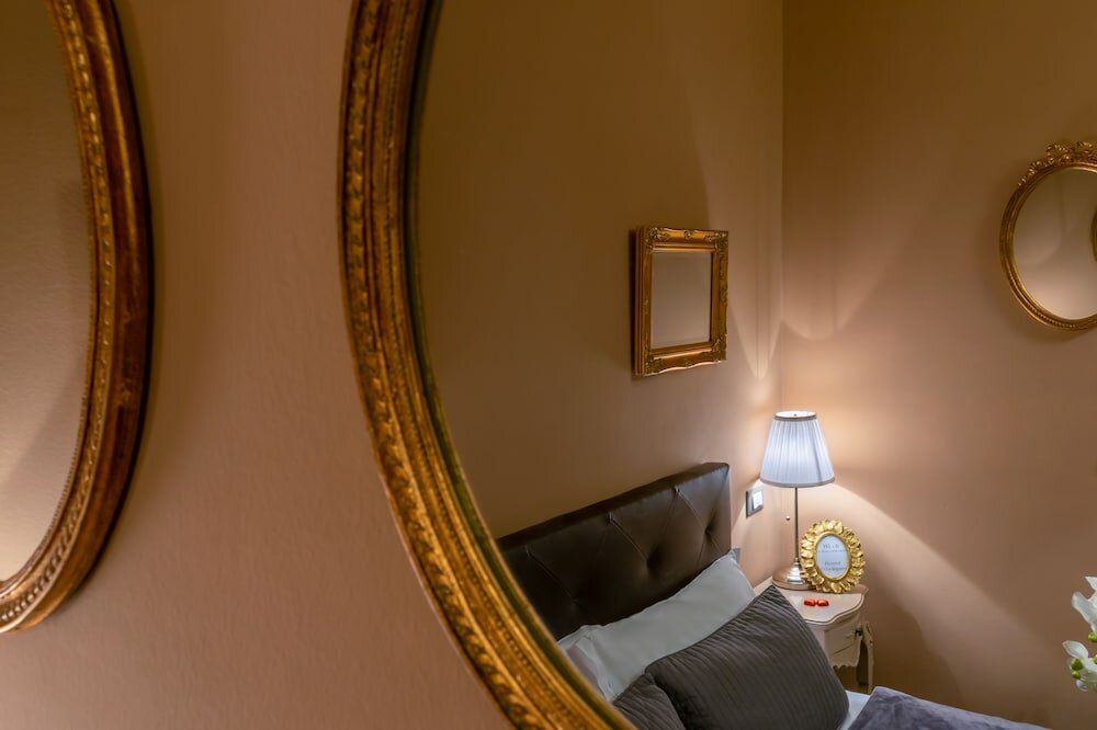 Фото 051 Room & Breakfast