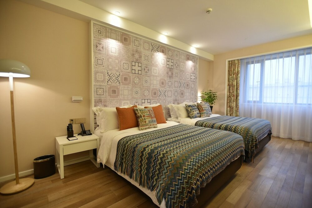 Фото Shanghai Deco Hotel