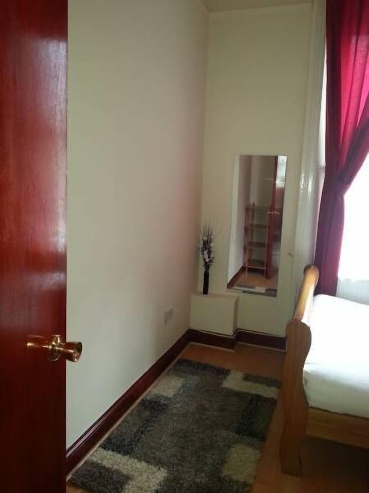 Фото Kensington and Chelsea Apartment