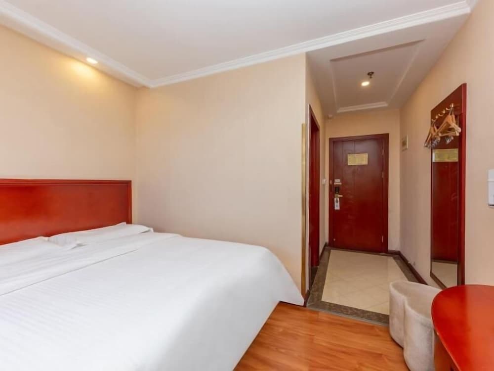 Фото Greentree Inn Beijing Yanqing Railway Station