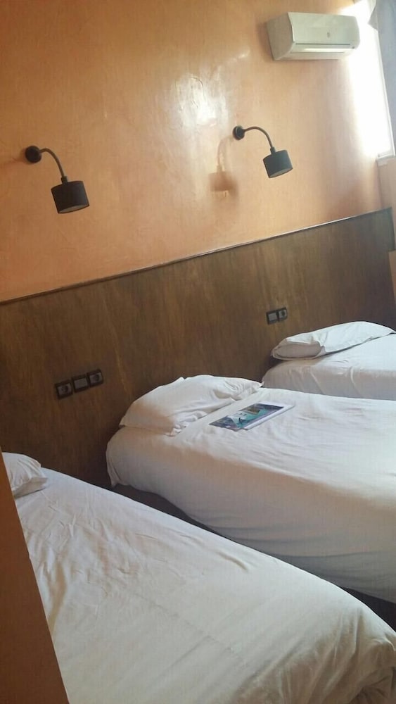 Фото Hôtel Farouk