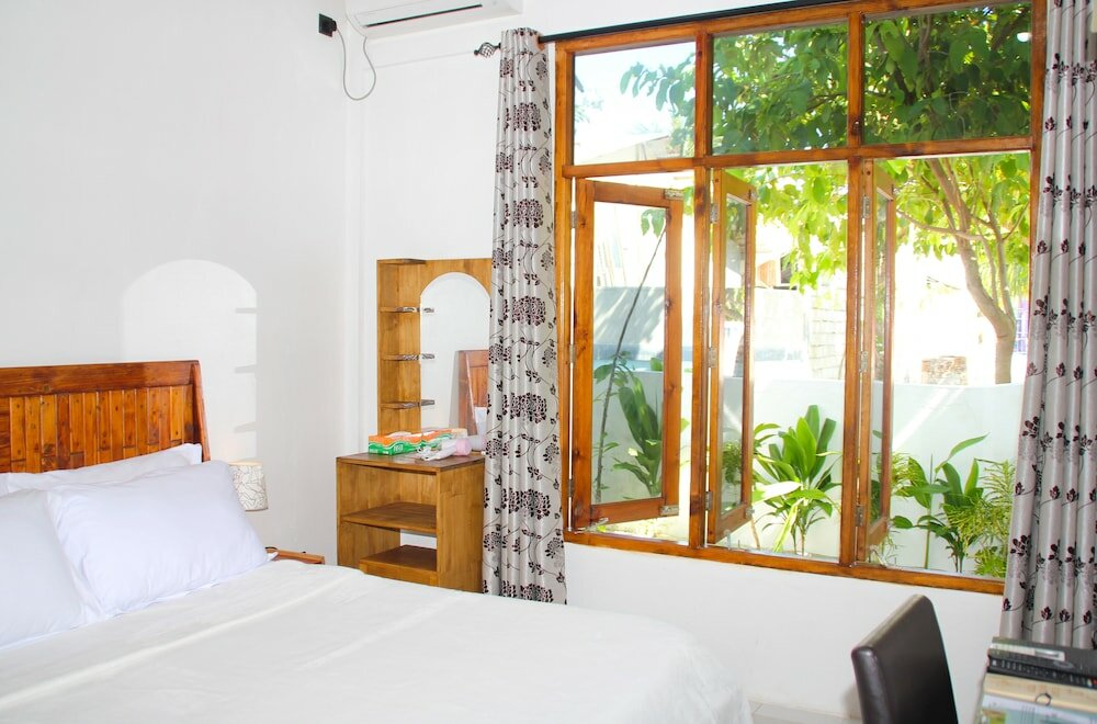 Фото Ithaa Beach Maldives