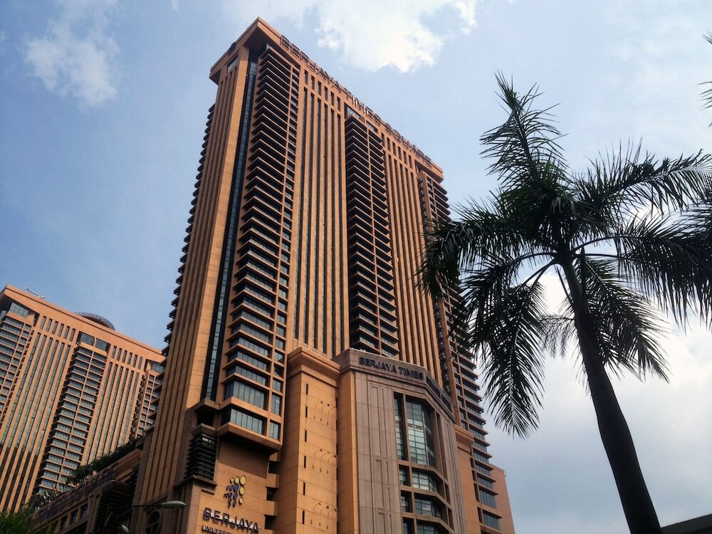 Фото отеля 1