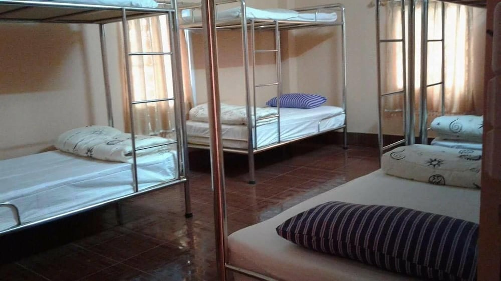 Фото Soutchai Pakse Backpacker Hostel