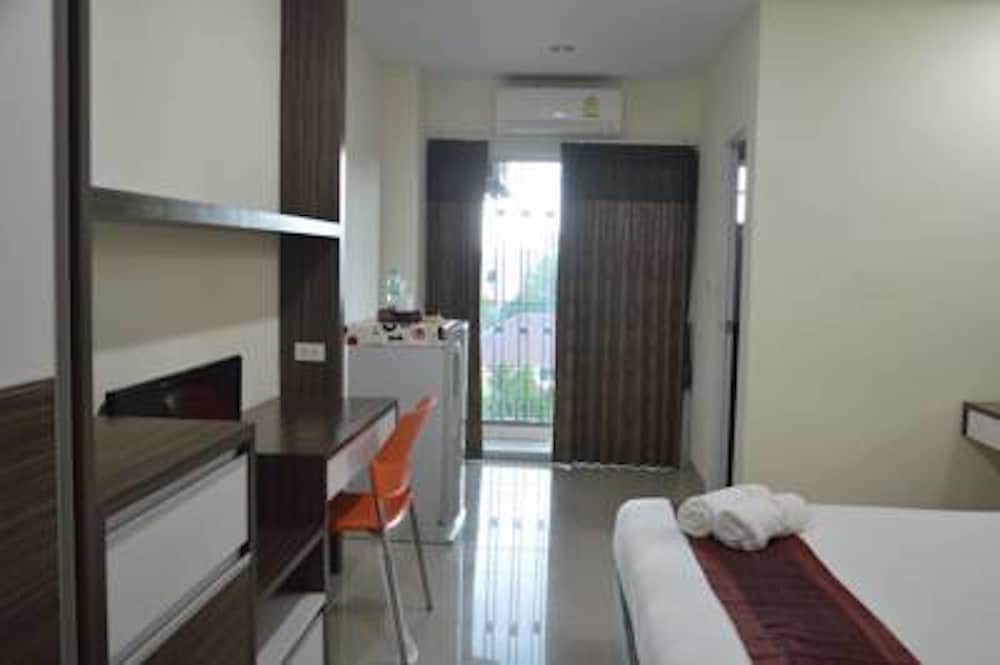 Фото Bright Apartment Hat Yai
