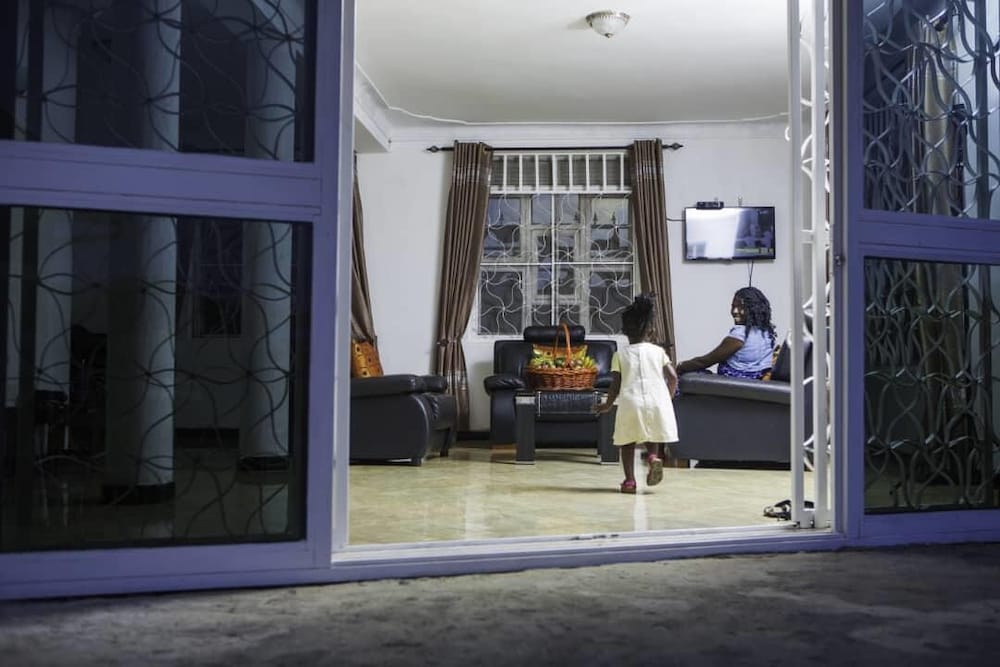 Фото Entebbe Vine Inn