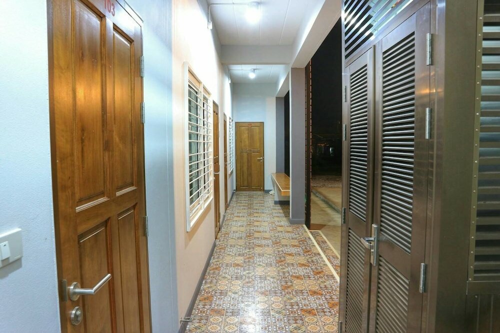 Фото Bann Romyen Klang Dong