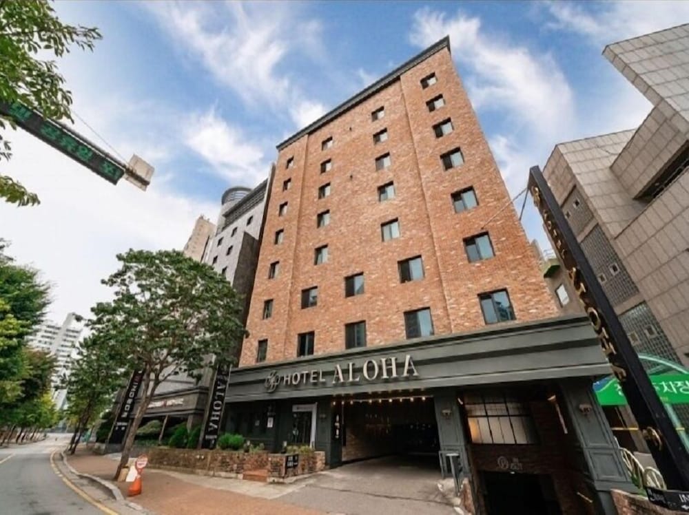 Фото Hanam Aloha Hotel