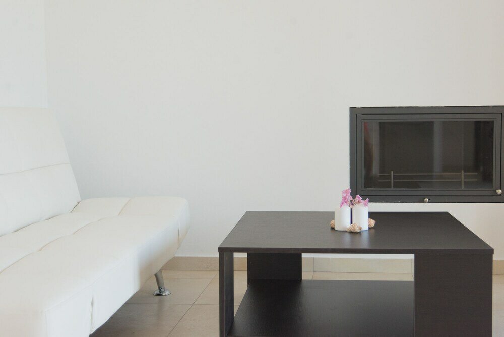 Фото Angelica-Sea & Mountain View at a Sunny Retreat