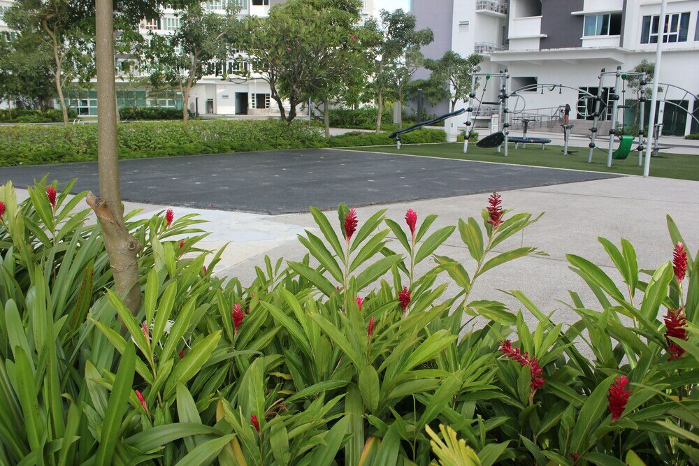 Фото City Living with Panoramic Sea Views at Danga Bay