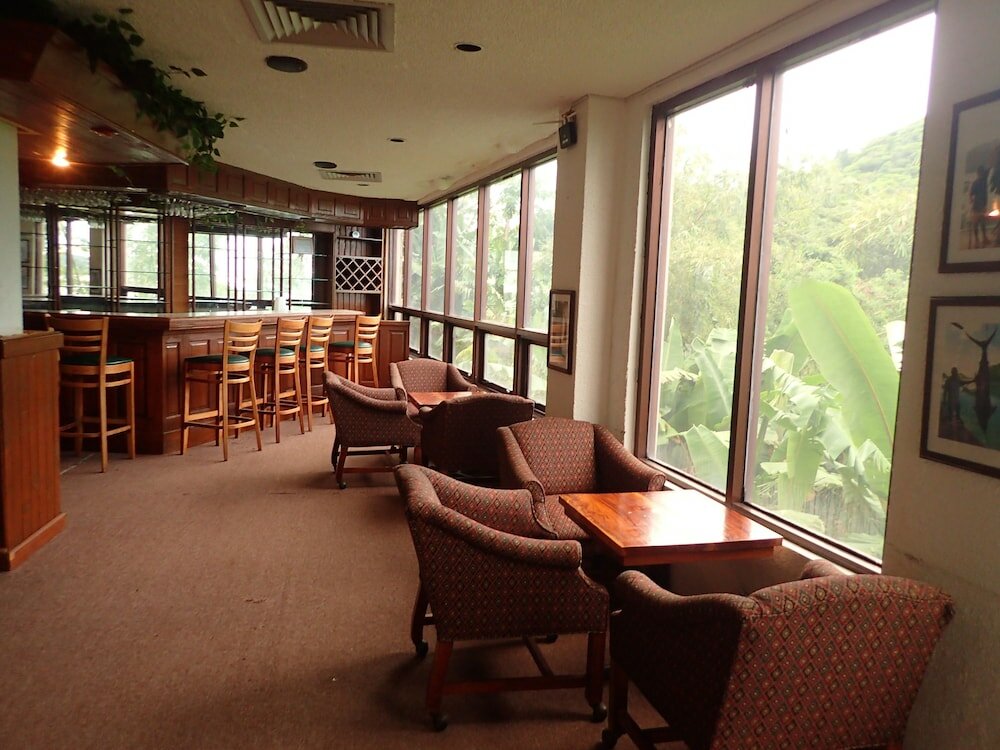 Фото Cliffside View Hotel