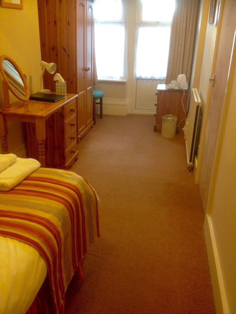 Фото By The Sea Bed and Breakfast