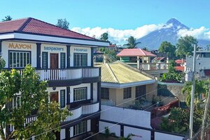 Гостиница Mayon Backpackers Hostel в Легаспи