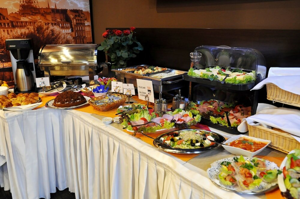 Фото Hotel Atrium