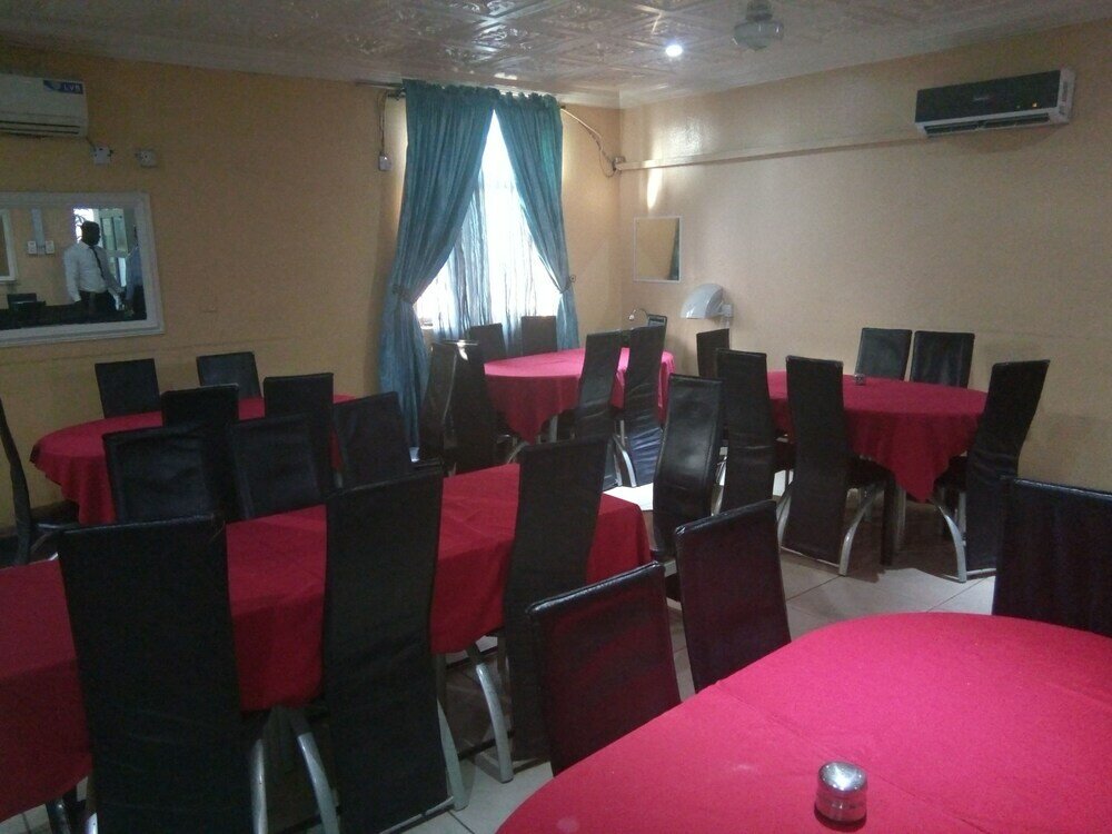 Фото Serob Legacy Hotels