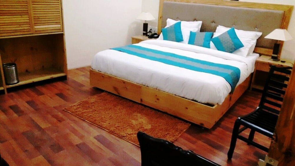 Фото Tih Hotel Chonjor Residency