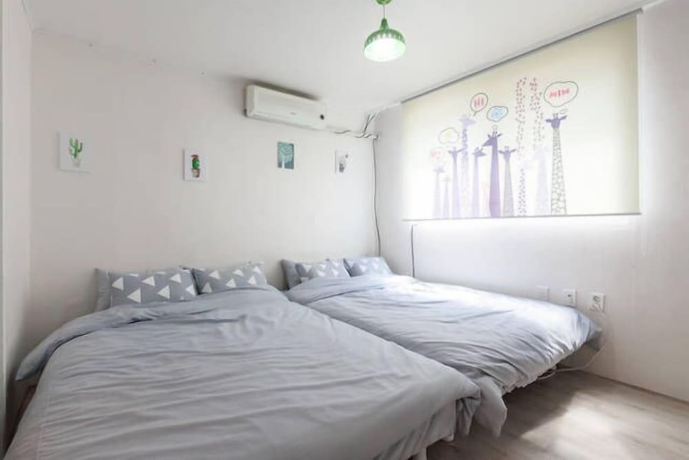 Фото Kiki House 2 Hongdae Stn